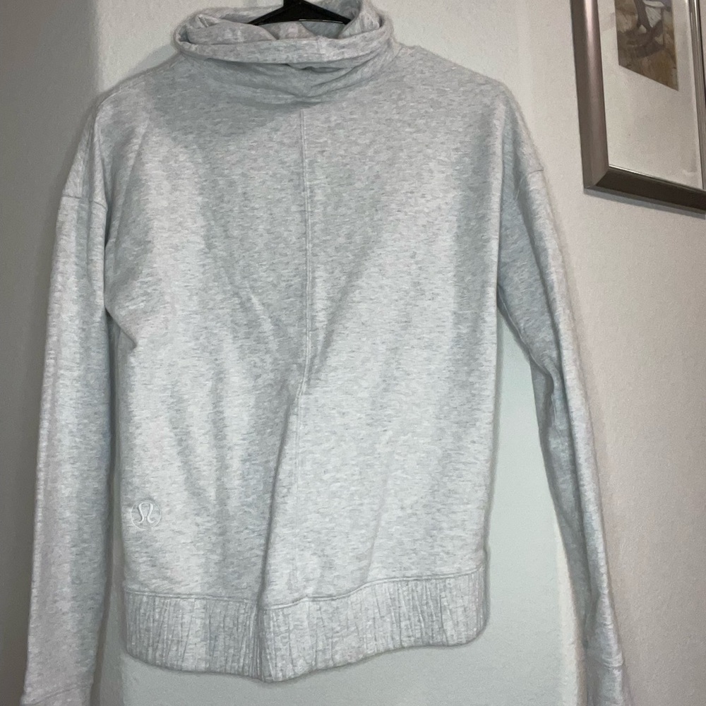 COPY - Lulu Turtleneck